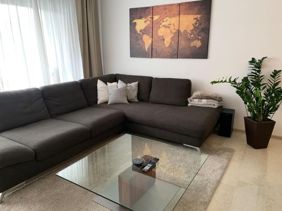 Moderne Ferienwohnung In Bester Lage! Bad Herrenalb Bagian luar foto