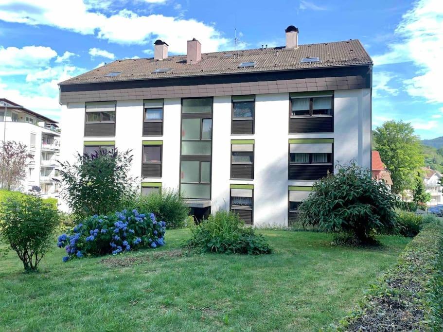 Moderne Ferienwohnung In Bester Lage! Bad Herrenalb Bagian luar foto